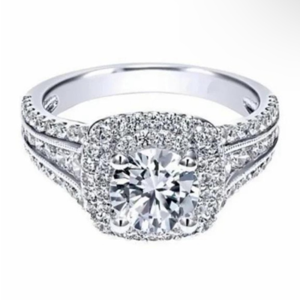 Brand NEW 18k White Gold Diamond Halo Wedding Ring - Picture 4 of 6